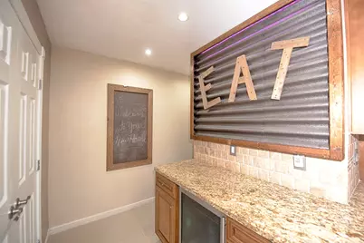 4714 Widerop Lane, Friendswood, TX 77546 - Photo 13