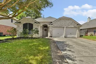 18619 Woodbreeze Dr, Humble, TX 77346 - Photo 1
