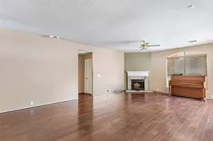 18619 Woodbreeze Dr, Humble, TX 77346 - Photo 17