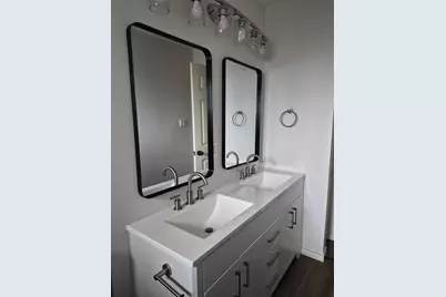 10915 Roandale Drive, Houston, TX 77048 - Photo 7