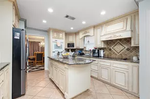 18118 Shadow Valley Dr, Spring, TX 77379 - Photo 5