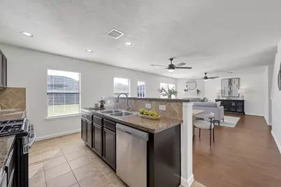 15902 Arapaho Bend Lane, Cypress, TX 77429 - Photo 17