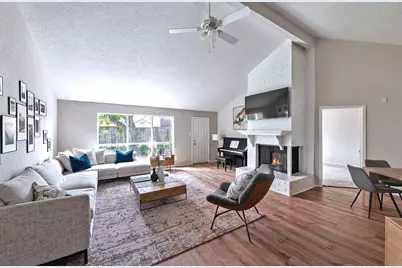 11322 Yorklyn Drive, Houston, TX 77066 - Photo 3
