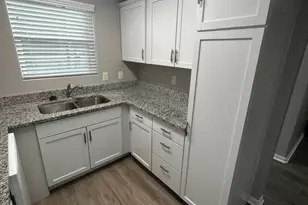 1572 E Pine Lake Cir, Montgomery, TX 77316 - Photo 7