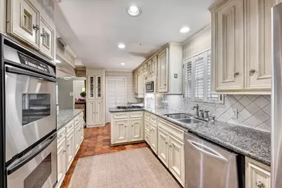 12407 Kimberly Lane, Houston, TX 77024 - Photo 7