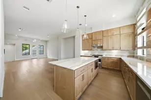 1709 Bologna Ln, Houston, TX 77055 - Photo 3