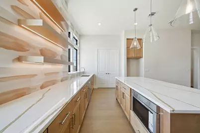 1709 Bologna Lane, Houston, TX 77055 - Photo 5