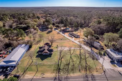 2201 Badger Lane, Huntsville, TX 77320 - Photo 13