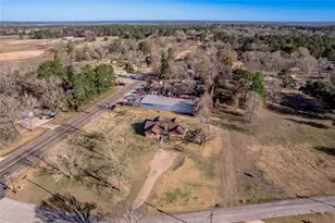 2201 Badger Ln, Huntsville, TX 77320 - Photo 11