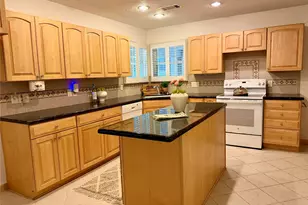 123 Sea Gull Dr, Livingston, TX 77351 - Photo 9