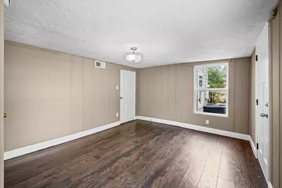 2024 Des Jardines Street, Houston, TX 77023 - Photo 11