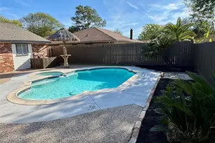 10106 Hillridge Rd, La Porte, TX 77571 - Photo 27