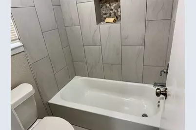 10106 Hillridge Road, La Porte, TX 77571 - Photo 17