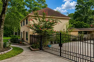 17523 Spicewood Springs Ln, Spring, TX 77379 - Photo 3