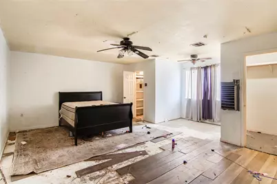 318 Dehart Street, Liverpool, TX 77577 - Photo 13