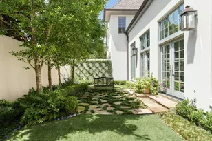 2820 Ferndale St, Houston, TX 77098 - Photo 5