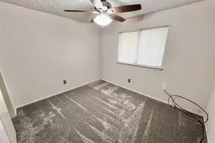 104 Trail Ride Rd, Angleton, TX 77515 - Photo 13