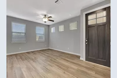 9828 Rugged Oaks Drive, Houston, TX 77080 - Photo 5