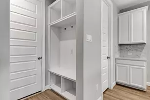 9828 Rugged Oaks Dr, Houston, TX 77080 - Photo 13