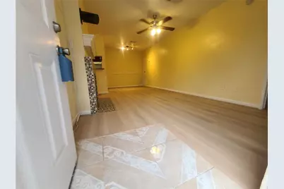 752 Memorial Mews Street #D, Houston, TX 77079 - Photo 13
