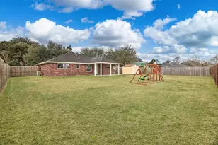 212 Hickory St, Sweeny, TX 77480 - Photo 33