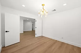 7631 Westwind Ln, Houston, TX 77071 - Photo 9