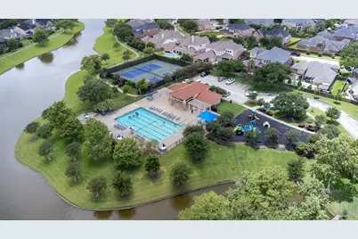 1300 Bowen Drive, League City, TX 77573 - Photo 39