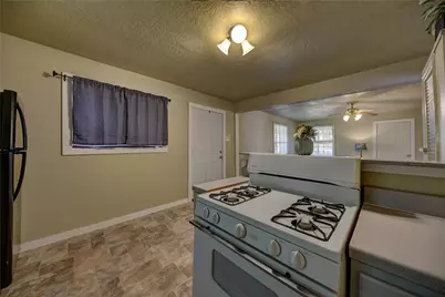 19976 Washington Bridge Road, Washington, TX 77880 - Photo 5