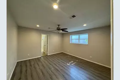 11111 Sagecrest Lane, Houston, TX 77089 - Photo 15