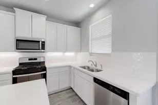 1225 Red Hills Dr, Rosharon, TX 77583 - Photo 11