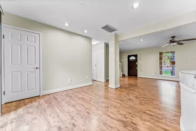 2015 E Lacey Oak Circle, The Woodlands, TX 77380 - Photo 7