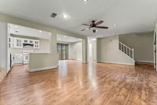 2015 E Lacey Oak Cir, The Woodlands, TX 77380 - Photo 9