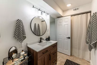 14 Lakeview Manor, Huntsville, TX 77340 - Photo 37