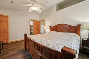 8 Hunters Creek Dr, Huntsville, TX 77340 - Photo 21