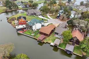 8 Hunters Creek Dr, Huntsville, TX 77340 - Photo 7