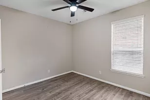 11103 Avery Oaks Ln, Richmond, TX 77406 - Photo 9