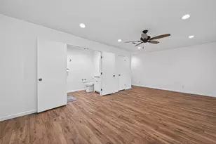 10720 Royal Forest Dr, Conroe, TX 77303 - Photo 11