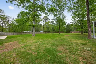 10720 Royal Forest Dr, Conroe, TX 77303 - Photo 33