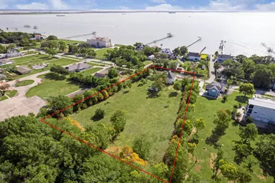 618 Bayridge Road, La Porte, TX 77571 - Photo 3