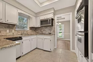 1519 Hitherfield Dr, Sugar Land, TX 77498 - Photo 21