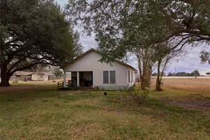 7615 Avenue J, Beasley, TX 77417 - Photo 1