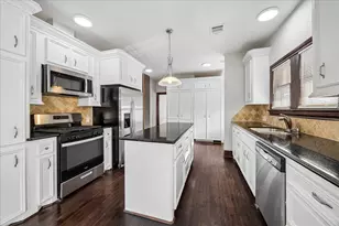 734 12th 1/2 St, Houston, TX 77008 - Photo 7