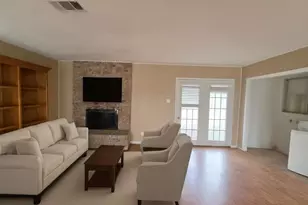422 Navajo Trail, Gainesville, TX 76240 - Photo 3