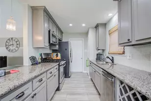 10130 Woodwick St, Houston, TX 77016 - Photo 15