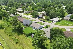 10130 Woodwick St, Houston, TX 77016 - Photo 37