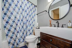 10130 Woodwick St, Houston, TX 77016 - Photo 25