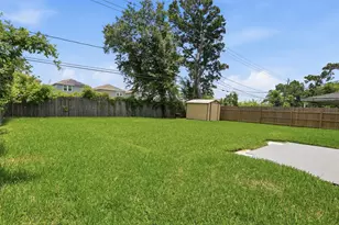 10130 Woodwick St, Houston, TX 77016 - Photo 33