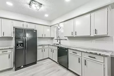 1805 Sleepy Creek Way, Pearland, TX 77581 - Photo 11