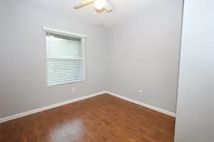 720 Memorial Mews St, Houston, TX 77079 - Photo 11