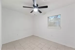 11301 O'Donnell Dr, Houston, TX 77076 - Photo 19